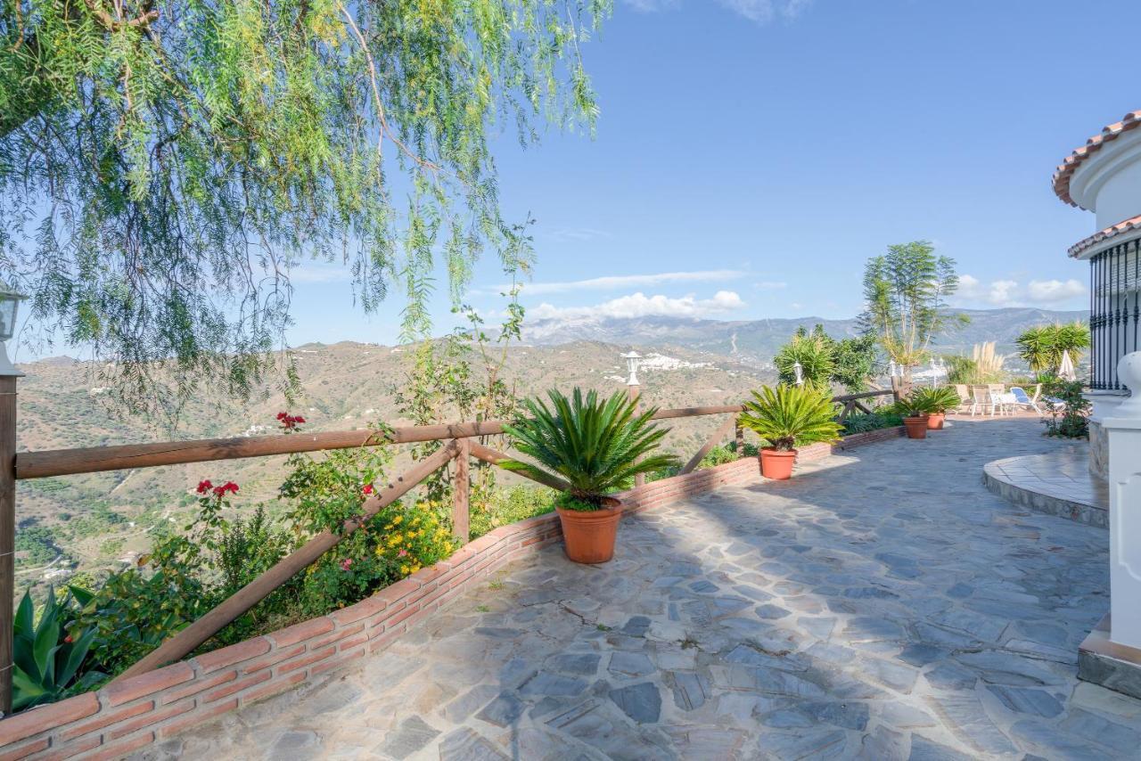 Villa Cortijo La Rijana Sayalonga Exterior foto